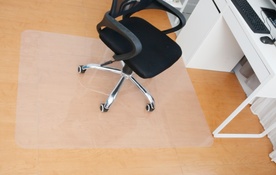 Podložka pod kancelářkou židli 140 x 100 cm - mléčná barva